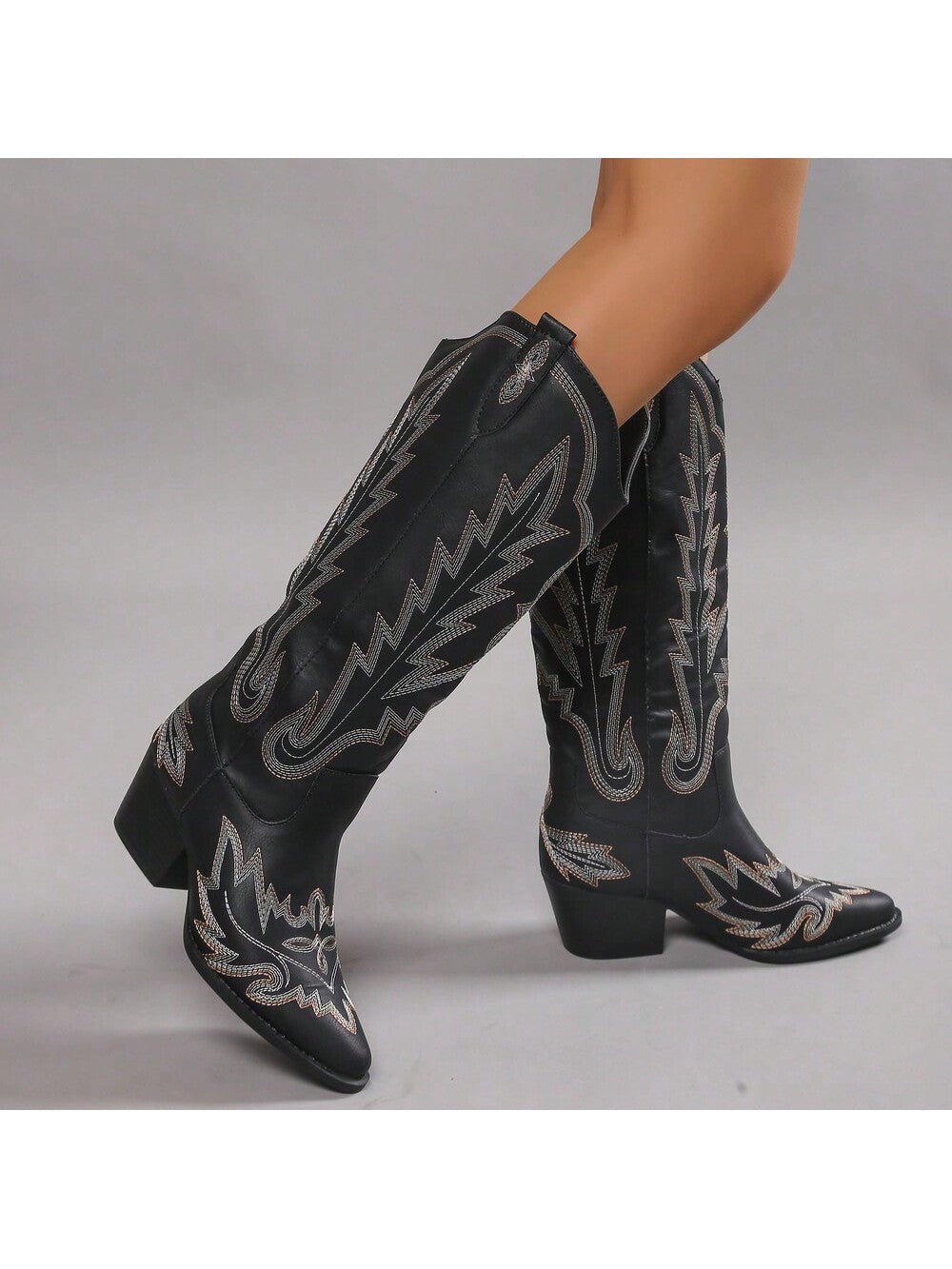 Alma | Black