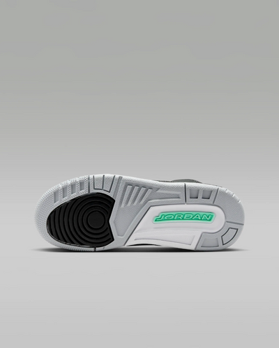 Air Jordan 3 Retro 'Green Glow' Big Kids' (GS) Sneakers — Black/Green Glow Leather Mid-Top