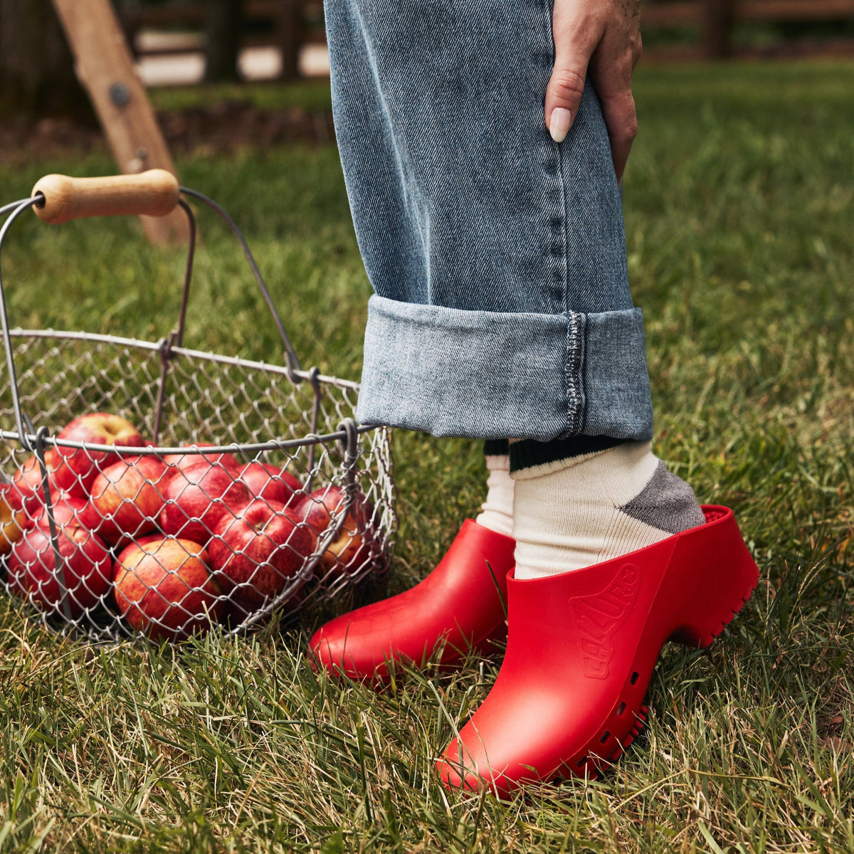 Calzuro Classic Without Holes Red – product view 3