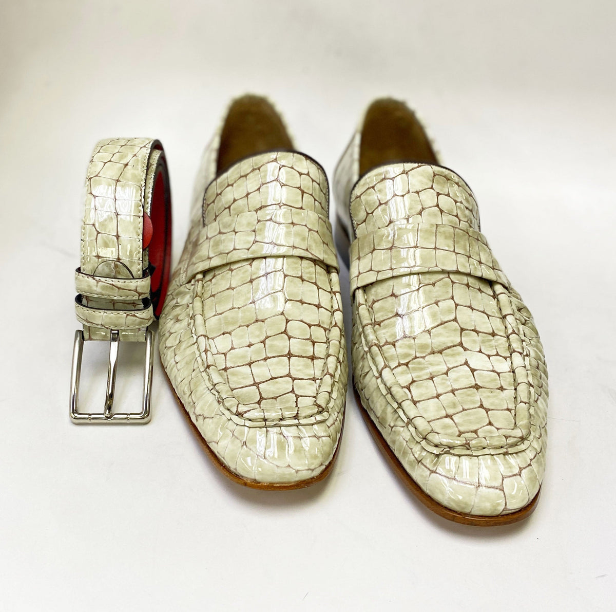 C&E Fashions  C Collection Crocodile Leather Loafer - Beige – product view 4