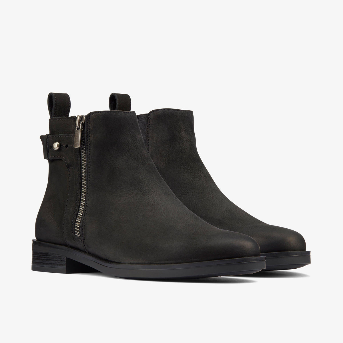 Clarks Memi Lo Women's Black Nubuck 26162170 — sole view