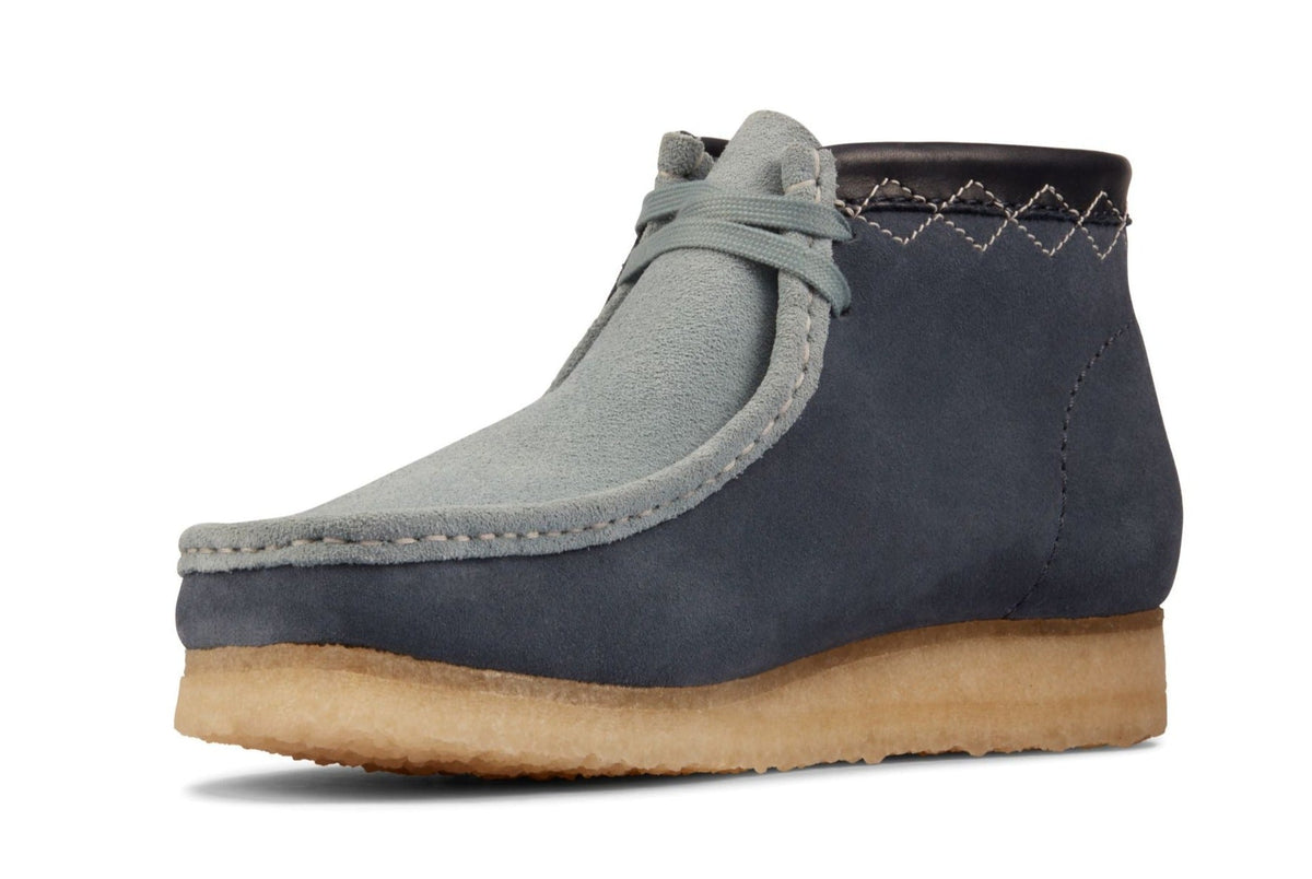 Clarks Originals Wallabee Boot Men's Blue Combi 26163259 — sole view