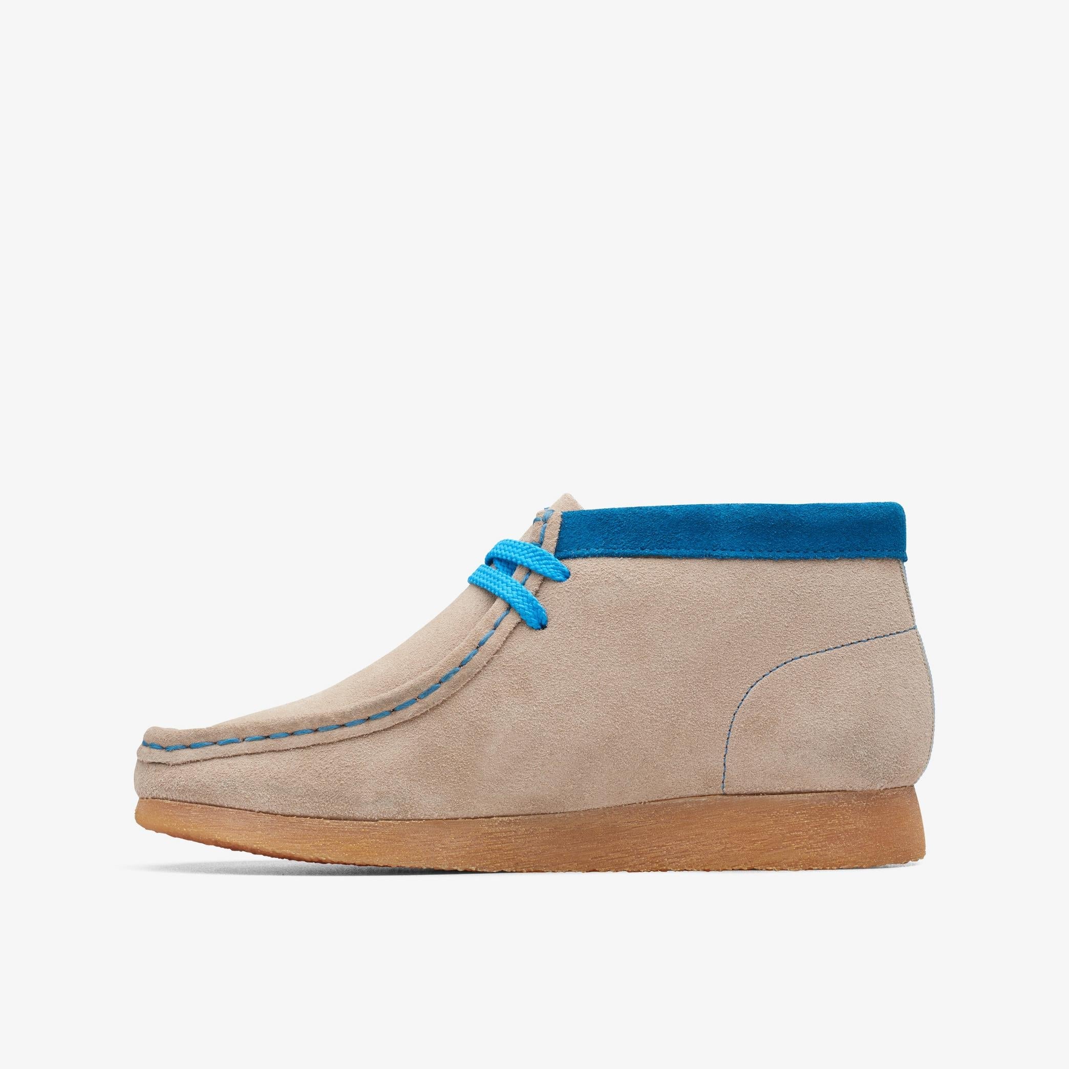 Clarks Originals Wallabee Boot O Wide Width Youth Sand Combi