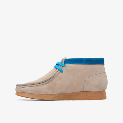 Clarks Originals Wallabee Boot O Wide Width Youth Sand Combi