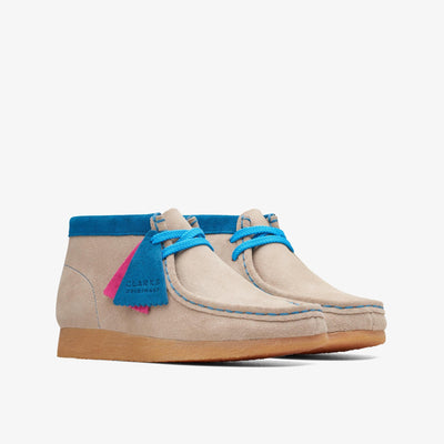 Clarks Originals Wallabee Boot O Wide Width Youth Sand Combi