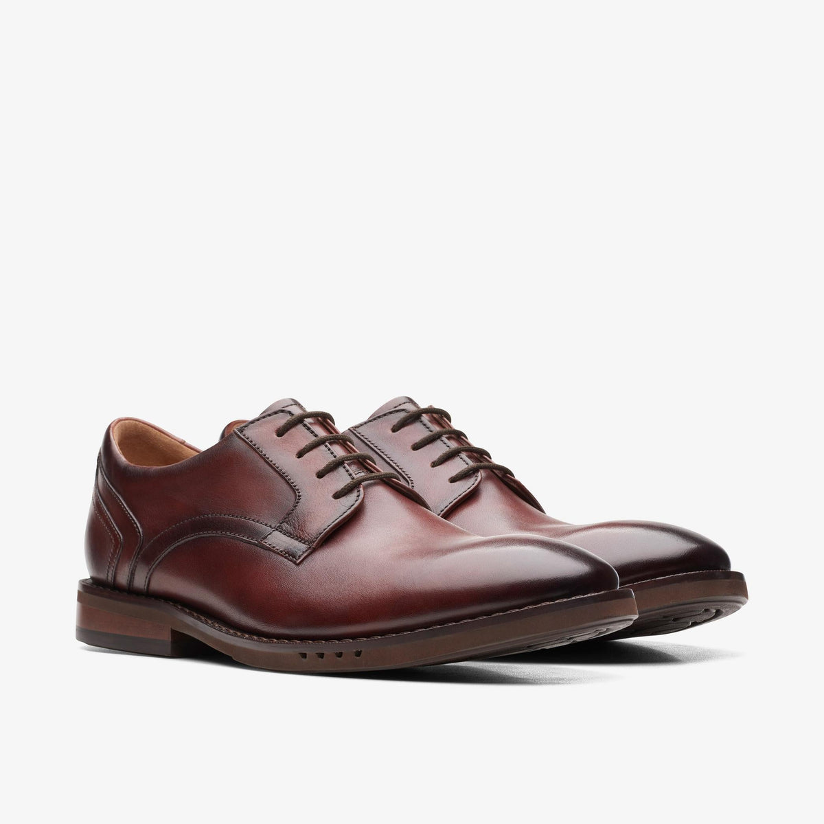 Clarks Un Hugh Lace Men's Brown Leather 26168323 — sole view