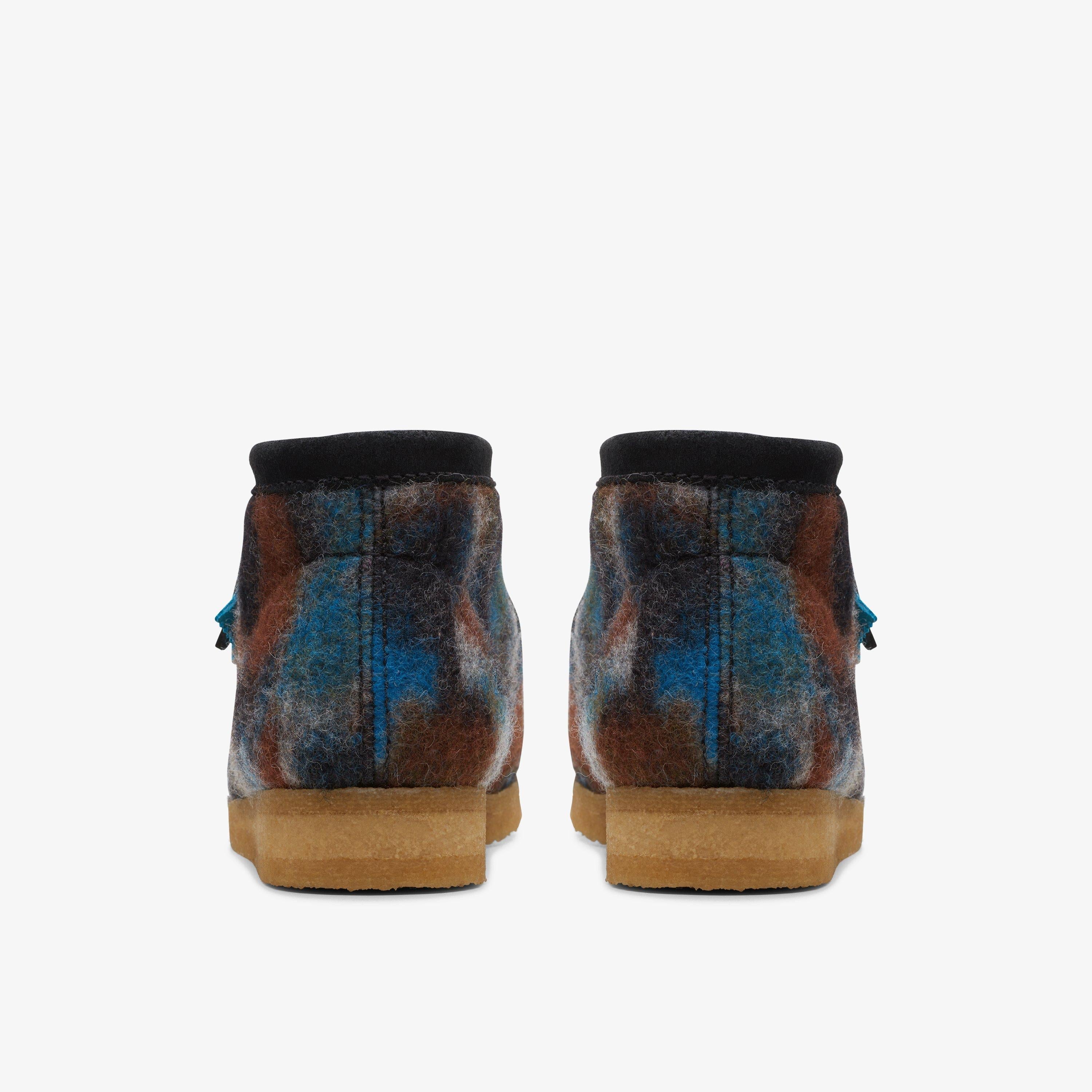 [26168813] MENS CLARKS WALLABEE BOOT