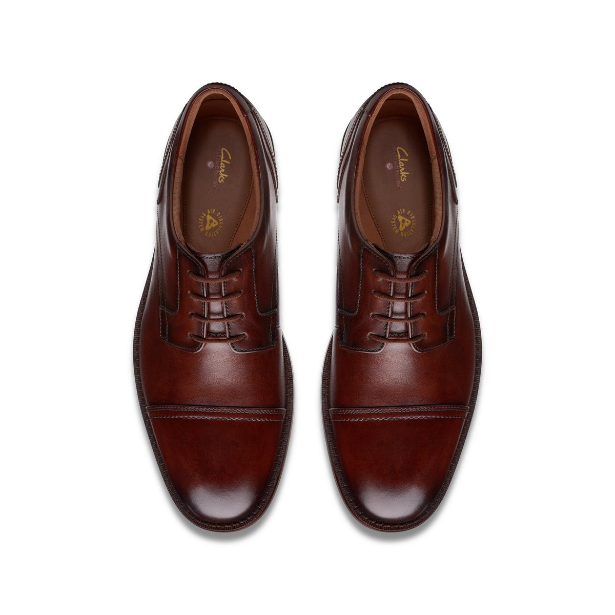 Clarks Un Hugh Cap Men's Mahogany Leather 26172837 — top view