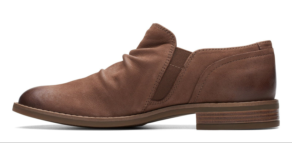 Clarks Camzin Pace Women's Taupe Nubuck 26175189 — sole view