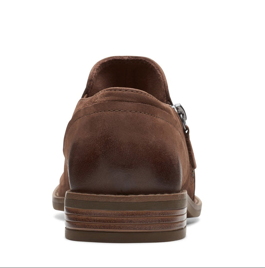 Clarks Camzin Pace Women's Taupe Nubuck 26175189 — detail view
