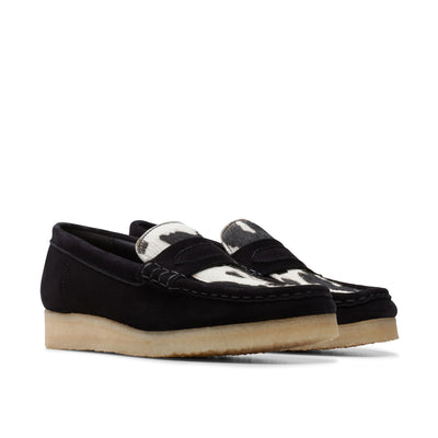 [26175837] WOMENS CLARKS WALLABEE LOAFER COW PRINT HAIRON