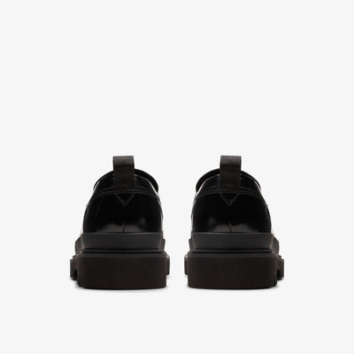 Clarks Badell Easy Men's Black Hi-Shine Leather 26178482 — detail view