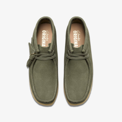 [26179160] WOMENS CLARKS WALLABEE BOOT KHAKI/GREEN SDE