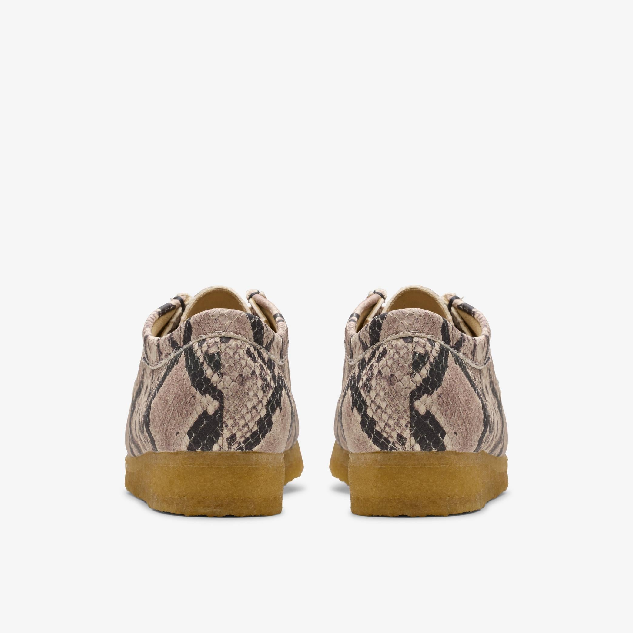 [26179329] WOMENS CLARKS WALLABEE