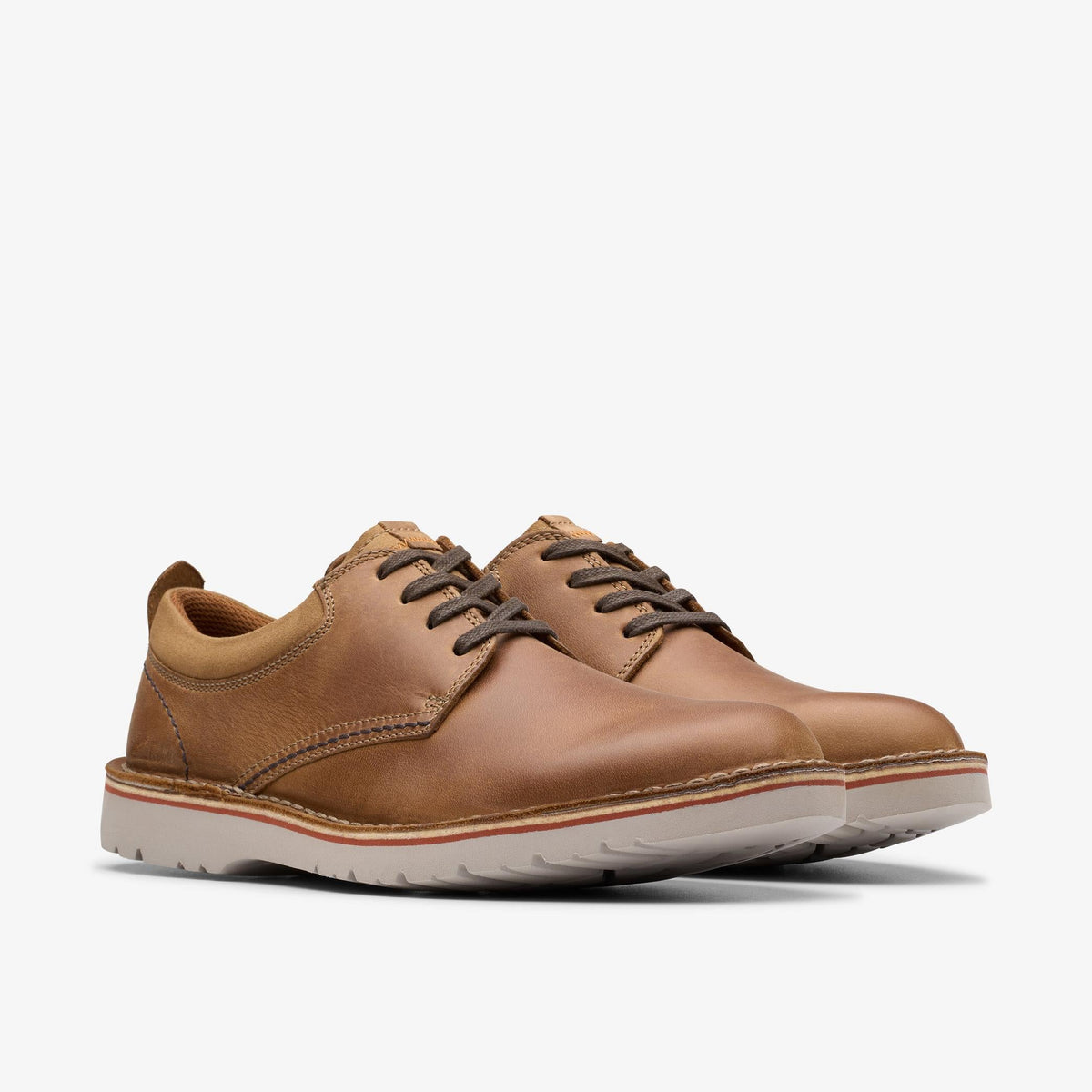 Clarks Eastridge Low Men's Light Brow 26179420 — sole view