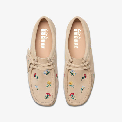 Clarks Originals Wallabee Women's Taupe Embroidery Suede 26180171 — top view
