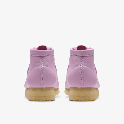 [26180648] WOMENS CLARKS WALLABEE BOOT.