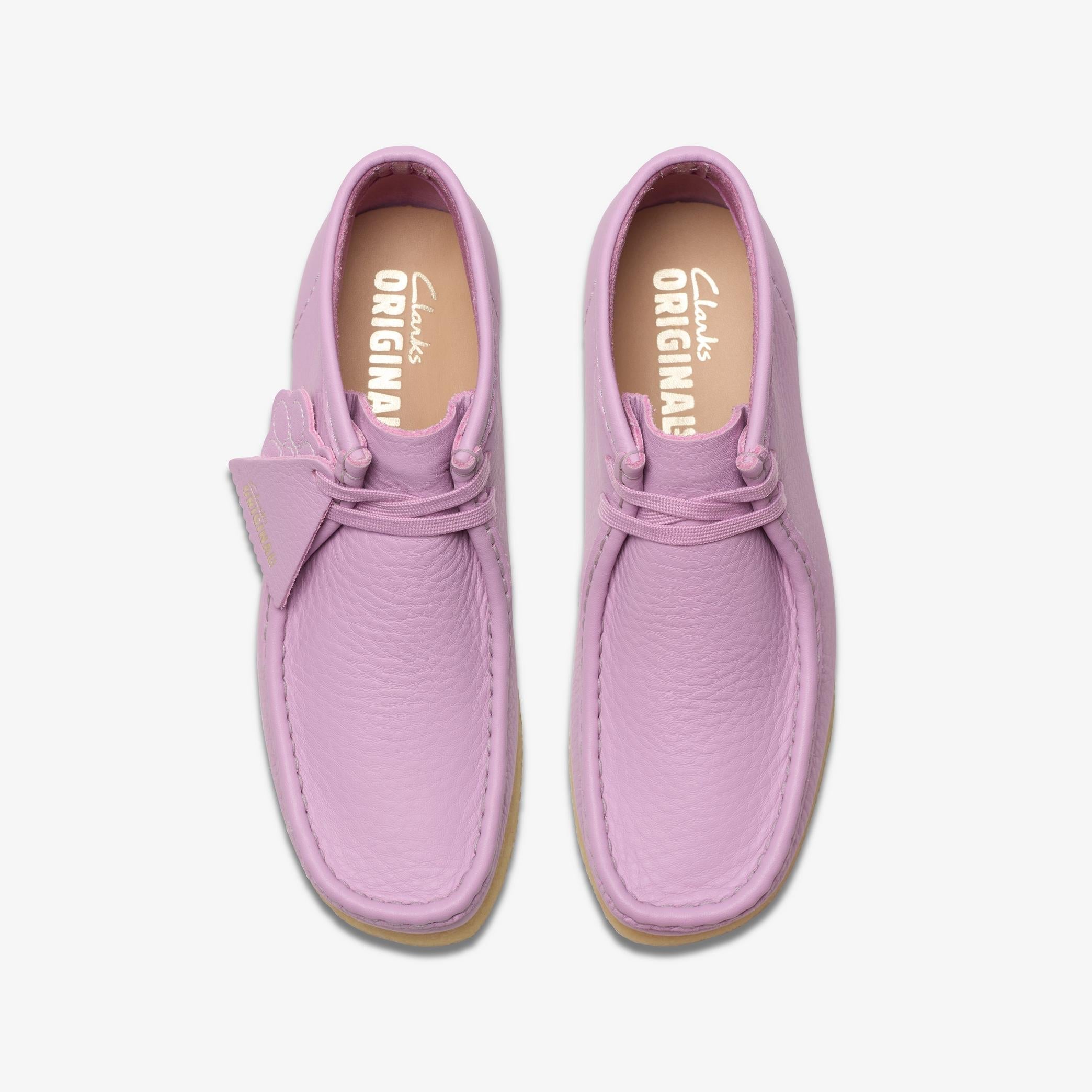 [26180648] WOMENS CLARKS WALLABEE BOOT.