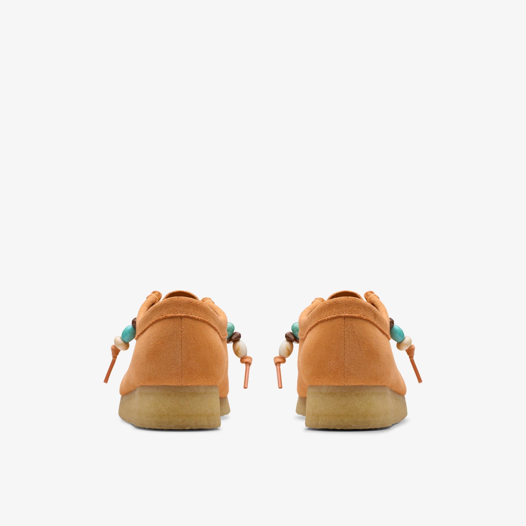 [26180671] WOMENS CLARKS WALLABEE.