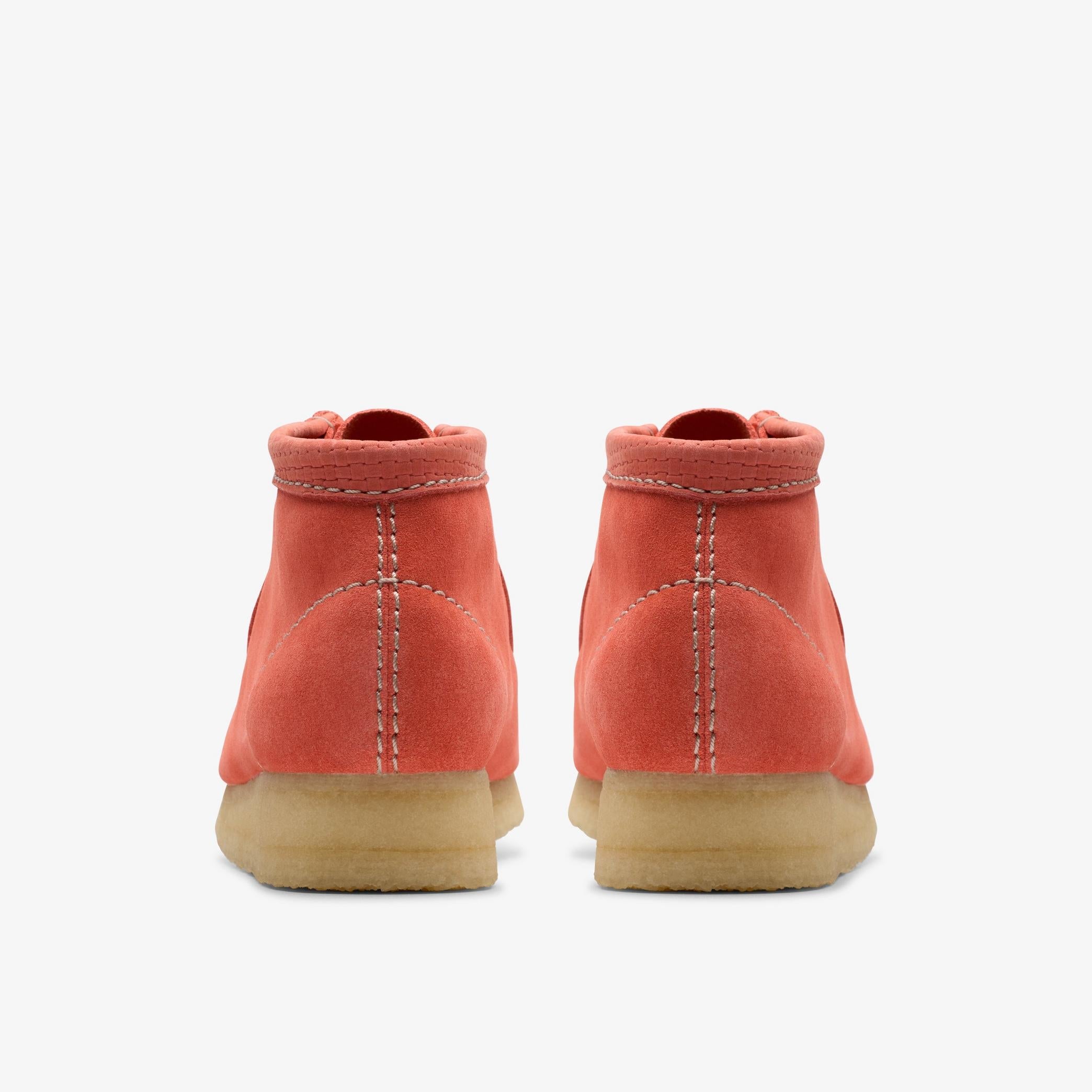[26181112] WOMENS CLARKS WALLABEE BOOT.