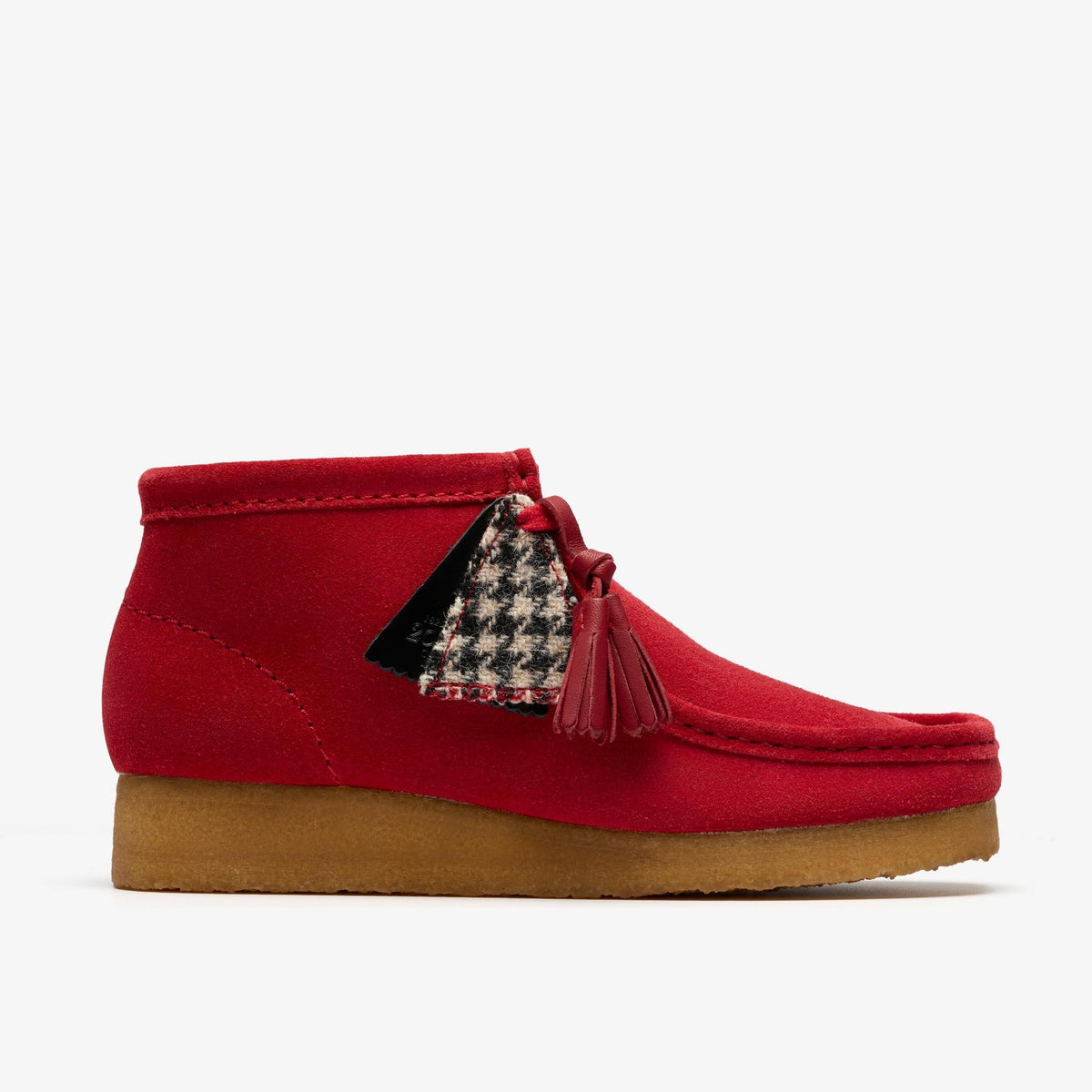 Clarks Originals Wallabee Boot Women's Red Suede 26183770