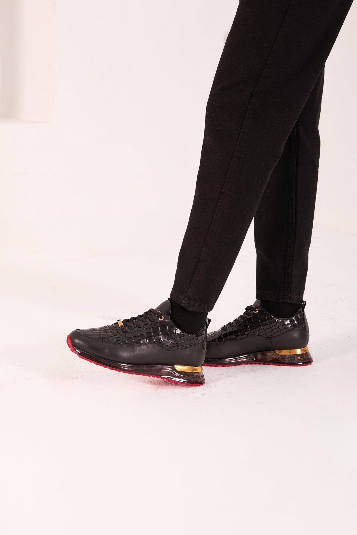 Vinci Leather The Marseille Black Leather Men Sneaker – product view 11