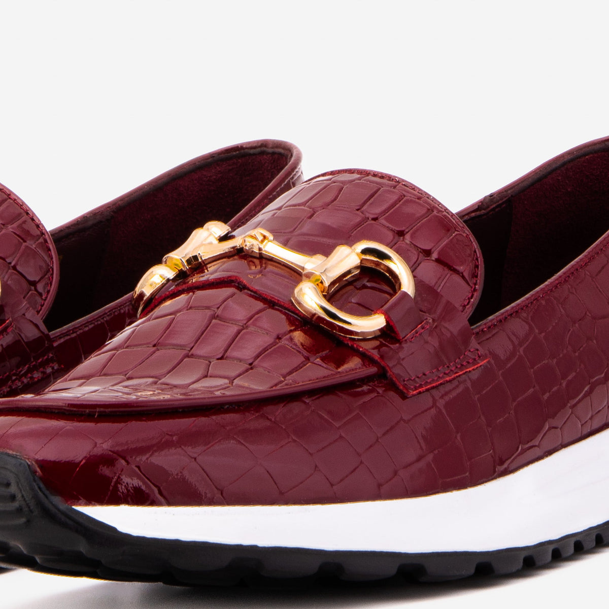 Vinci Leather The Milan Burgundy Croc-Embossed Patent Leather Women Sneaker – product view 4