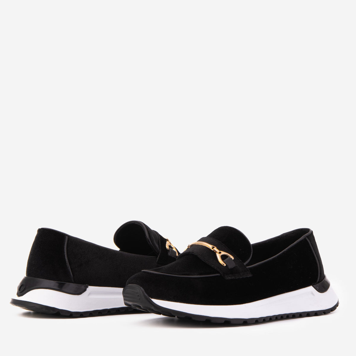 Vinci Leather The Milan Black Leather Women Sneaker – product view 4