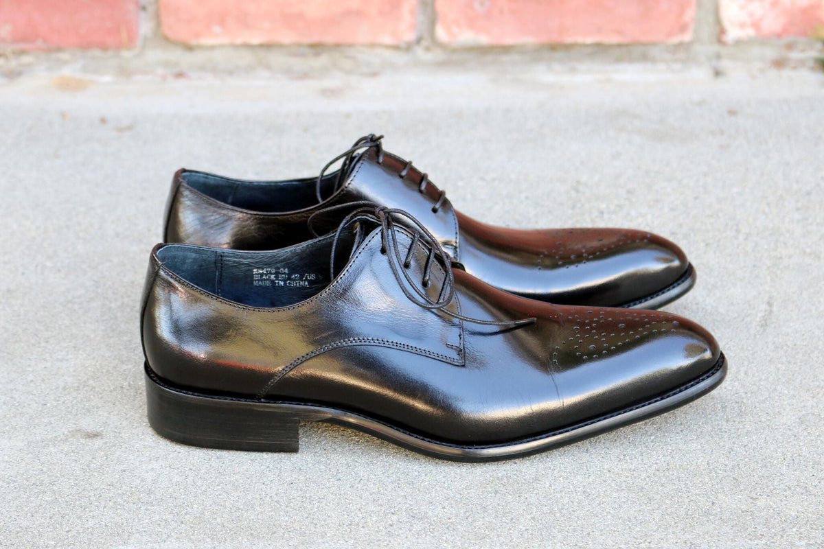 Ugo Vasare Burnished Calfskin Oxford - Black – product view 3