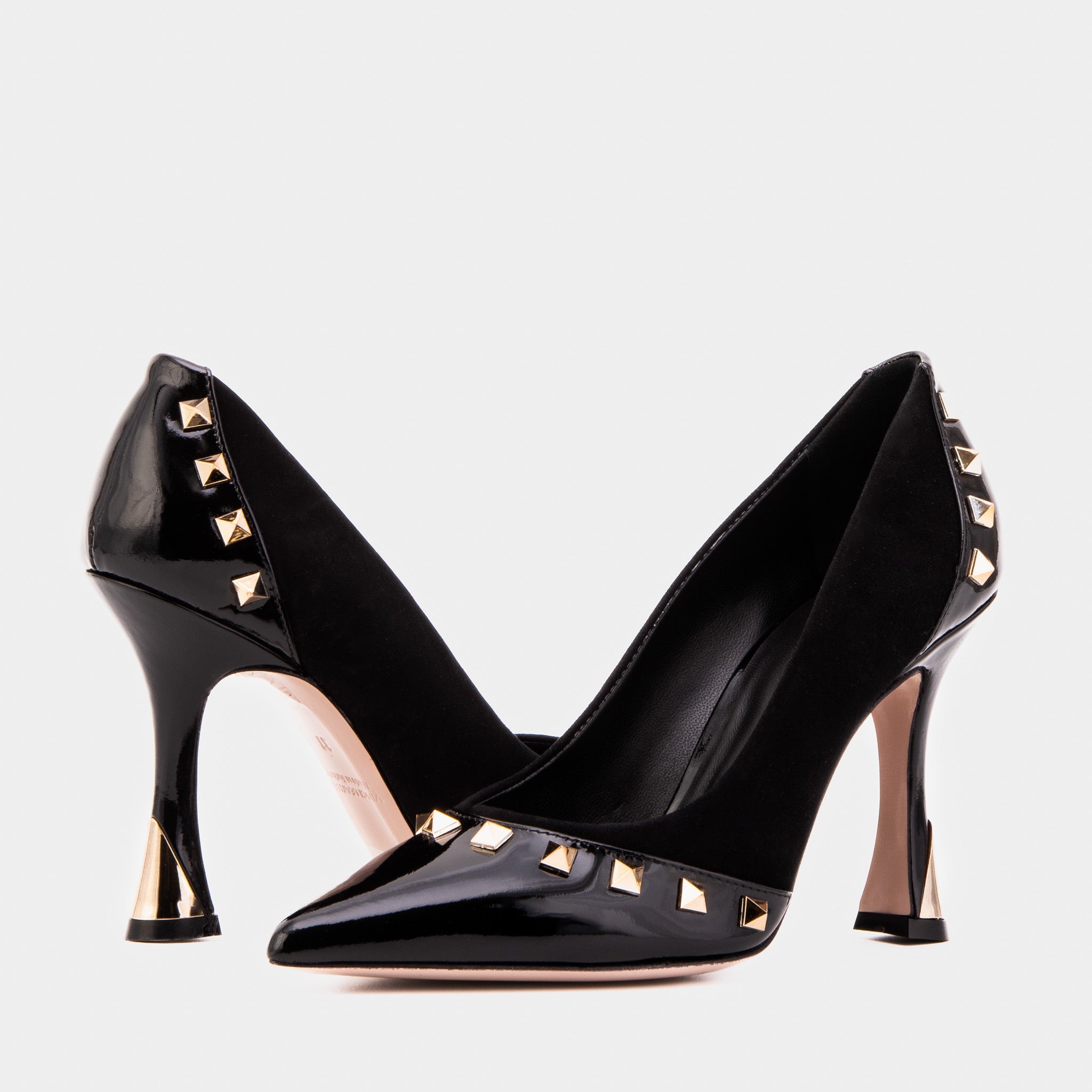 The Bella Vita Studded Black Leather Pump Women Shoe