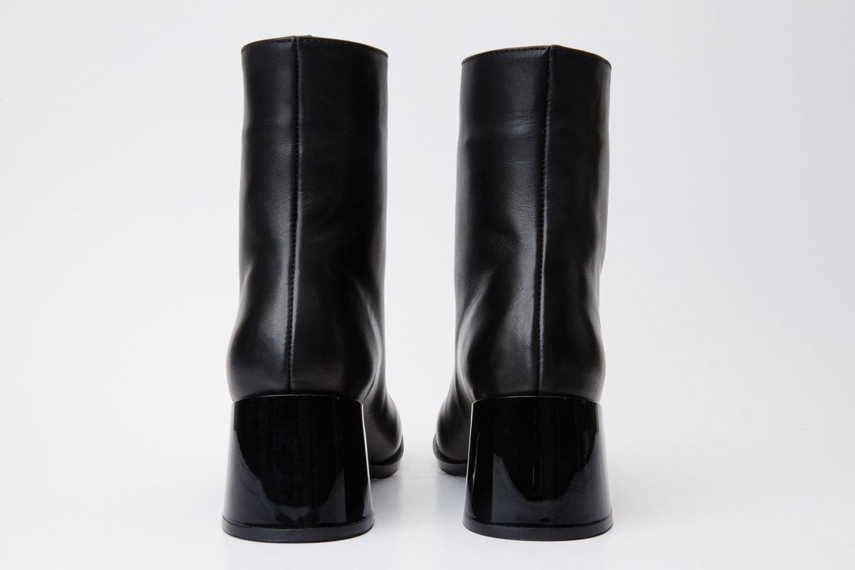 Vinci Leather The Tackle Black Leather Block Heel Women Boot – product view 4