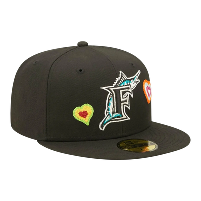 New Era 59Fifty Florida Marlins Chain Stitch Heart Fitted Hat Black/Pink