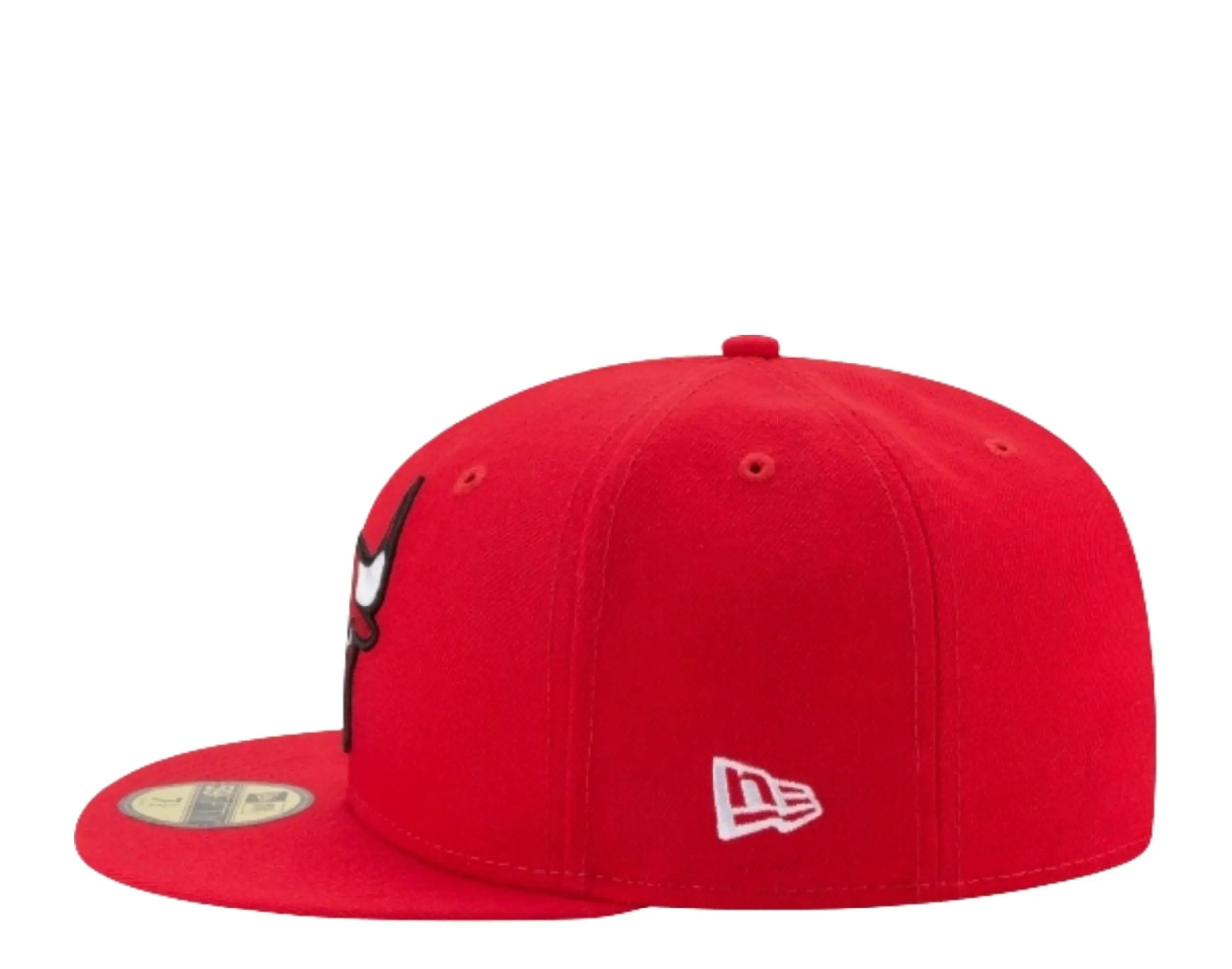 New Era 59Fifty Men Fitted Hat Red Chicago Bulls