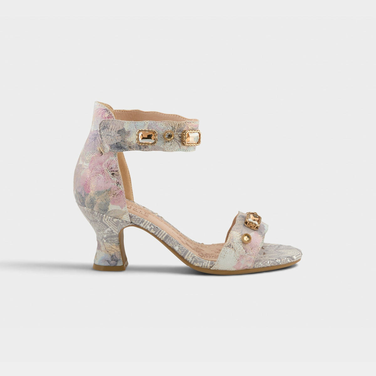 L'Artiste Aquavelva Sandals — product view 11
