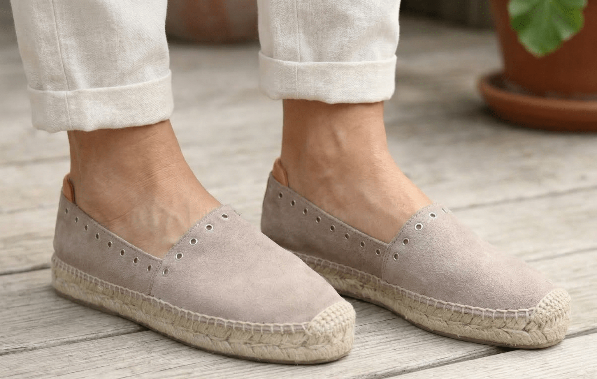 Eric Michael Addison Suede Grommet Womens Sandal