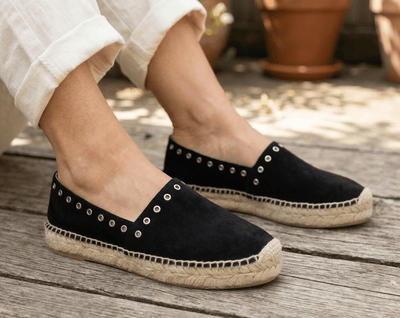 Eric Michael Addison Suede Grommet Womens Sandal