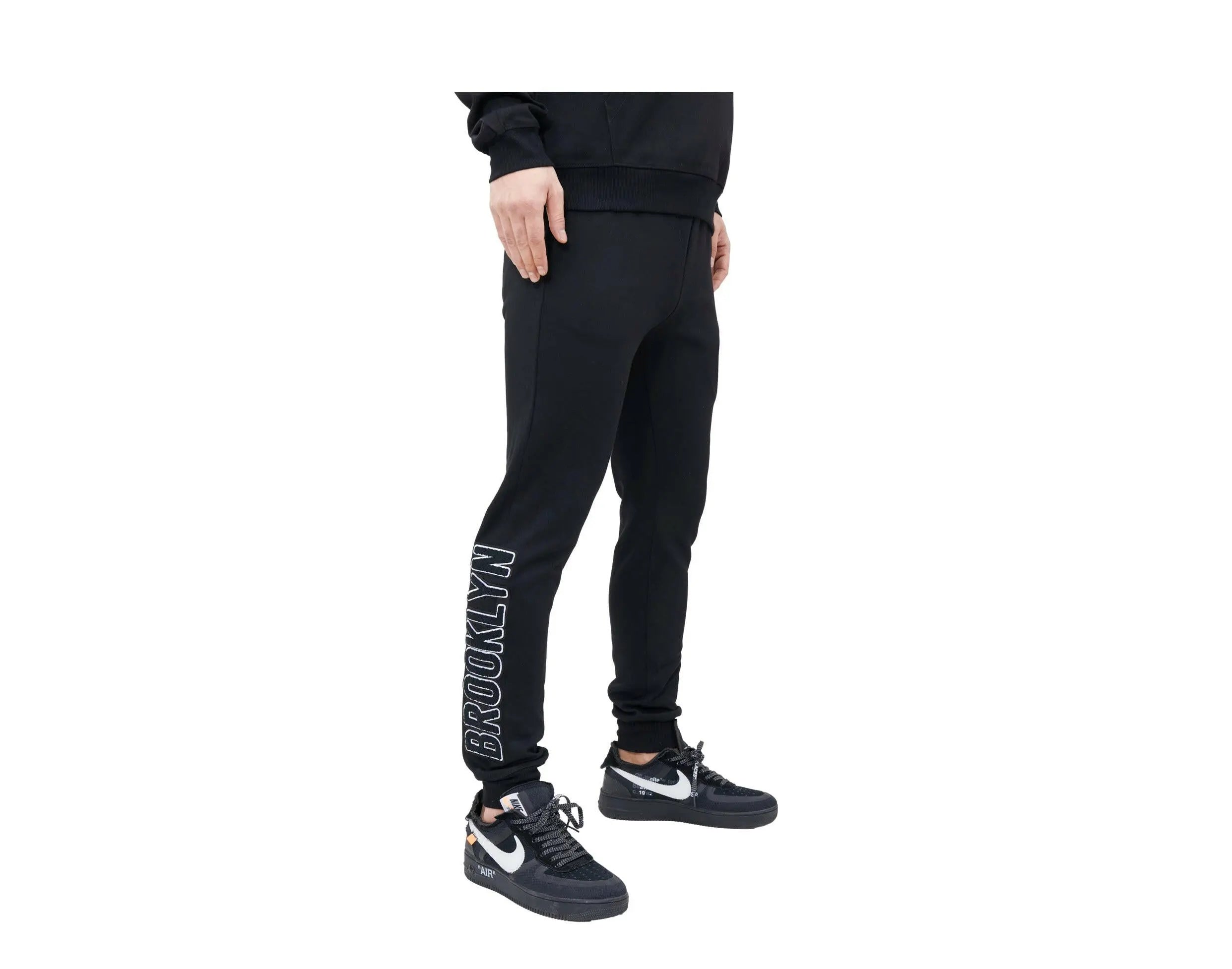 Pro Standard NBA Brooklyn Nets Logo Blended Men Jogger Pants Black