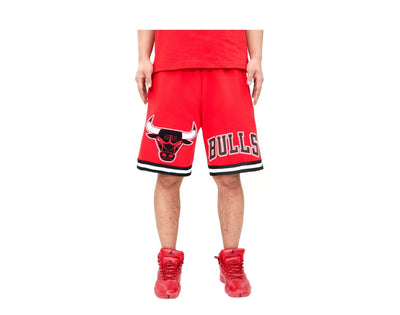 Pro Standard Chicago Bulls Classic Chenille Men Shorts Red