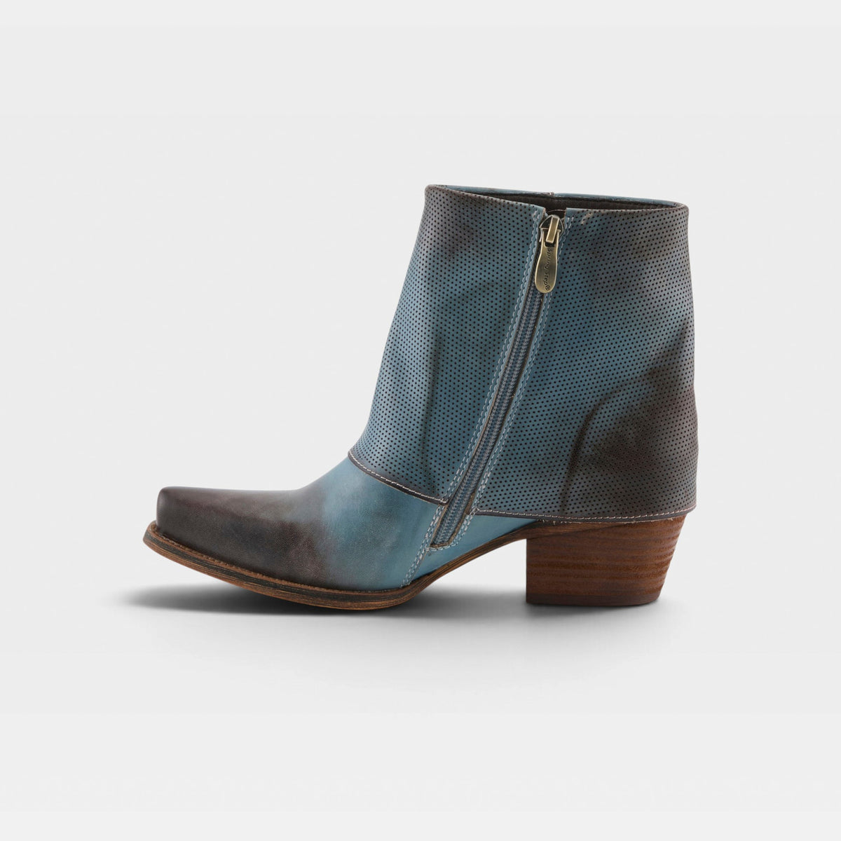 L'Artiste Buterflykisses Women's Boots — product view 4