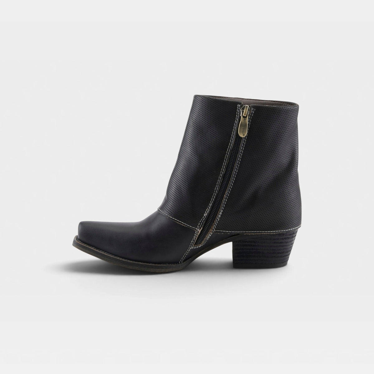 L'Artiste Buterflykisses Women's Boots — product view 5