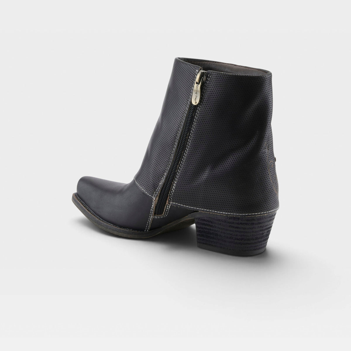 L'Artiste Buterflykisses Women's Boots — product view 14