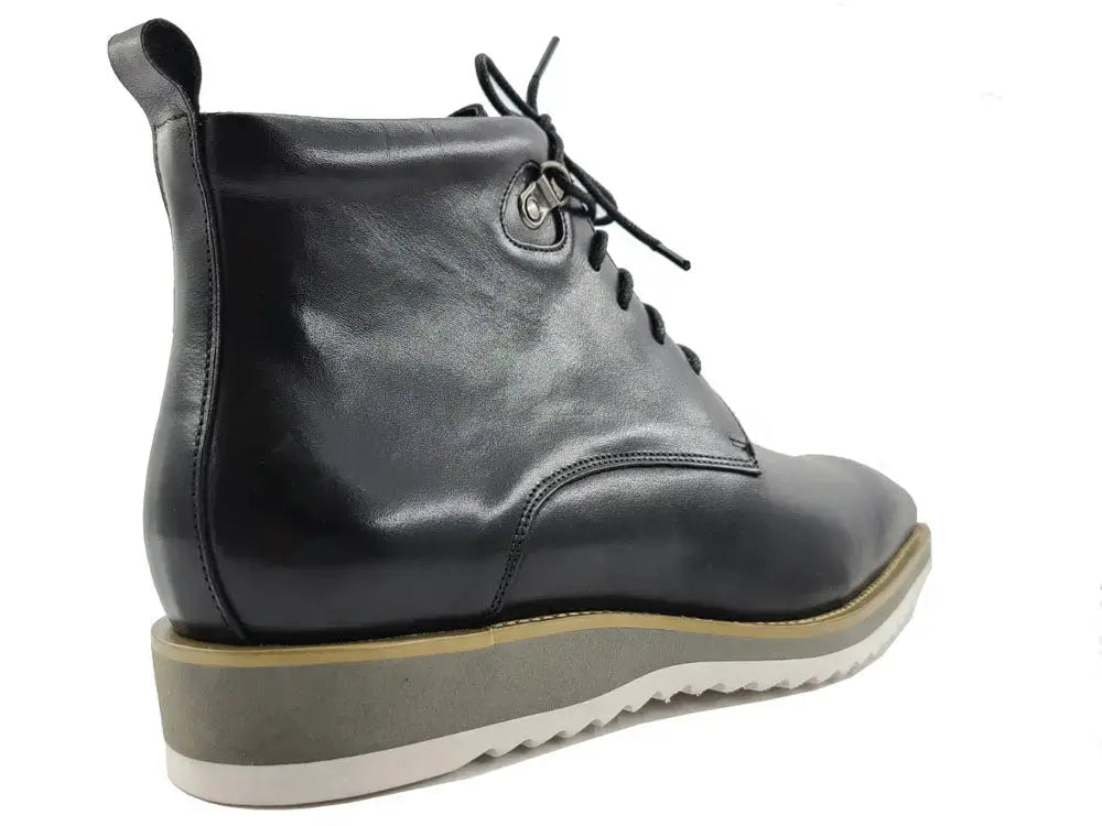 Carrucci Shoes KB Burnished Calfskin Lace Up Boot Patina Finish KB515 16 view 19