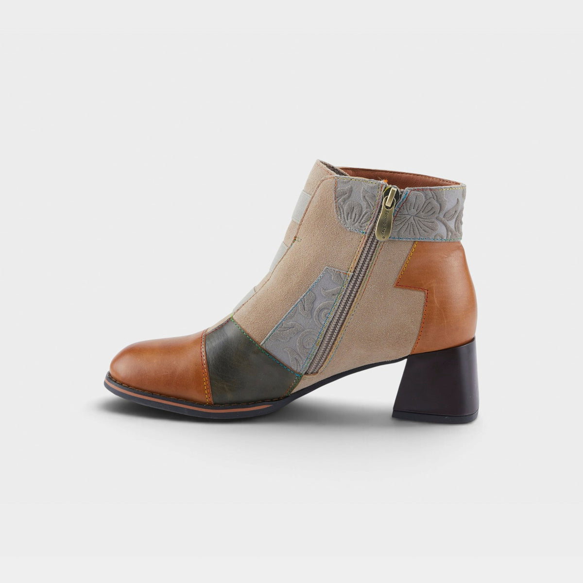 L'Artiste Copine Women's Boots — product view 4
