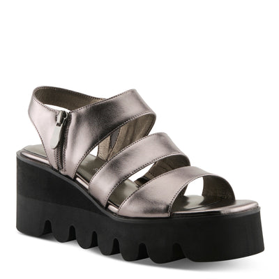 Azura Corrigate women's sandal in gold with leather upper and zipper detail