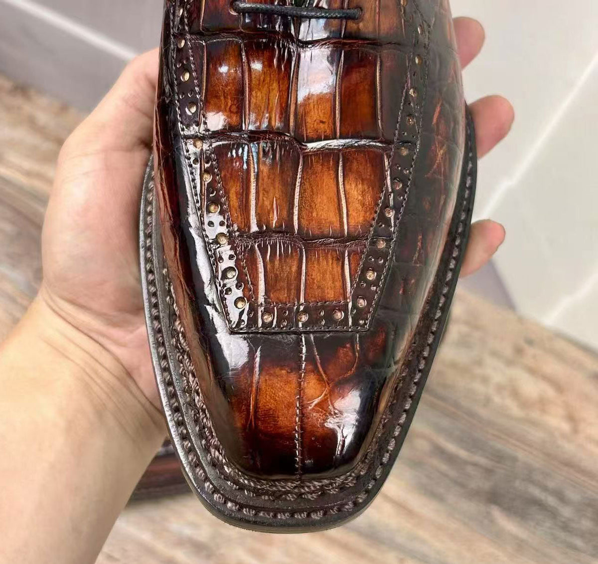 Maurice Chancellor Alligator Oxford - Cognac – product view 6