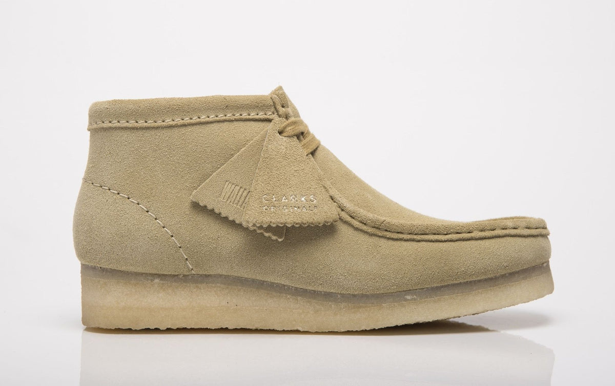 Clarks Originals Wallabee Boot Women's Maple Suede 26155520 — rear view