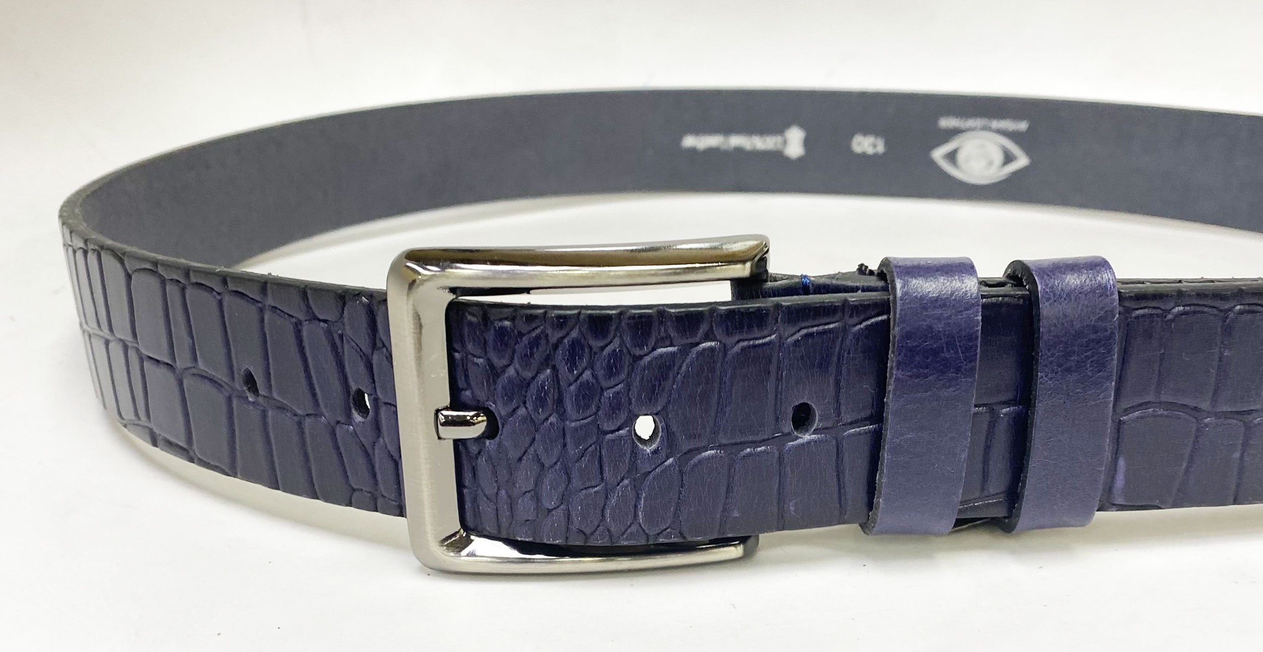 C&E Fashions  Maurice Crocodile Leather Belt - Navy