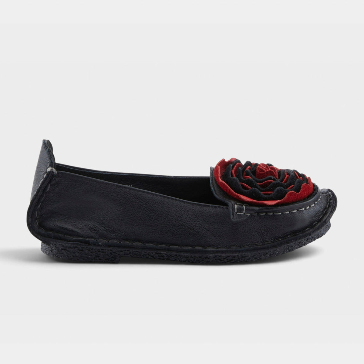 L'Artiste Dezi Women's Slip-On Shoes — product view 9