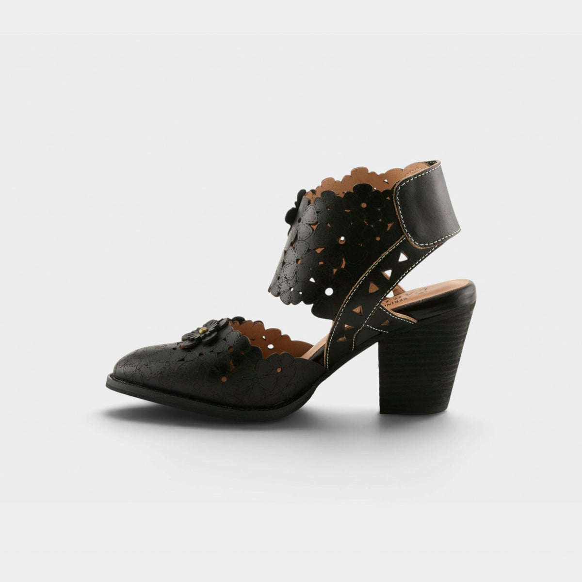 L'Artiste Distinction Sandals — product view 8