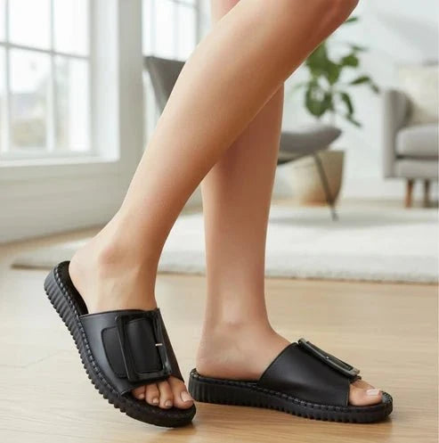 Eric Michael Darla Women’s Leather Comfort Sandal